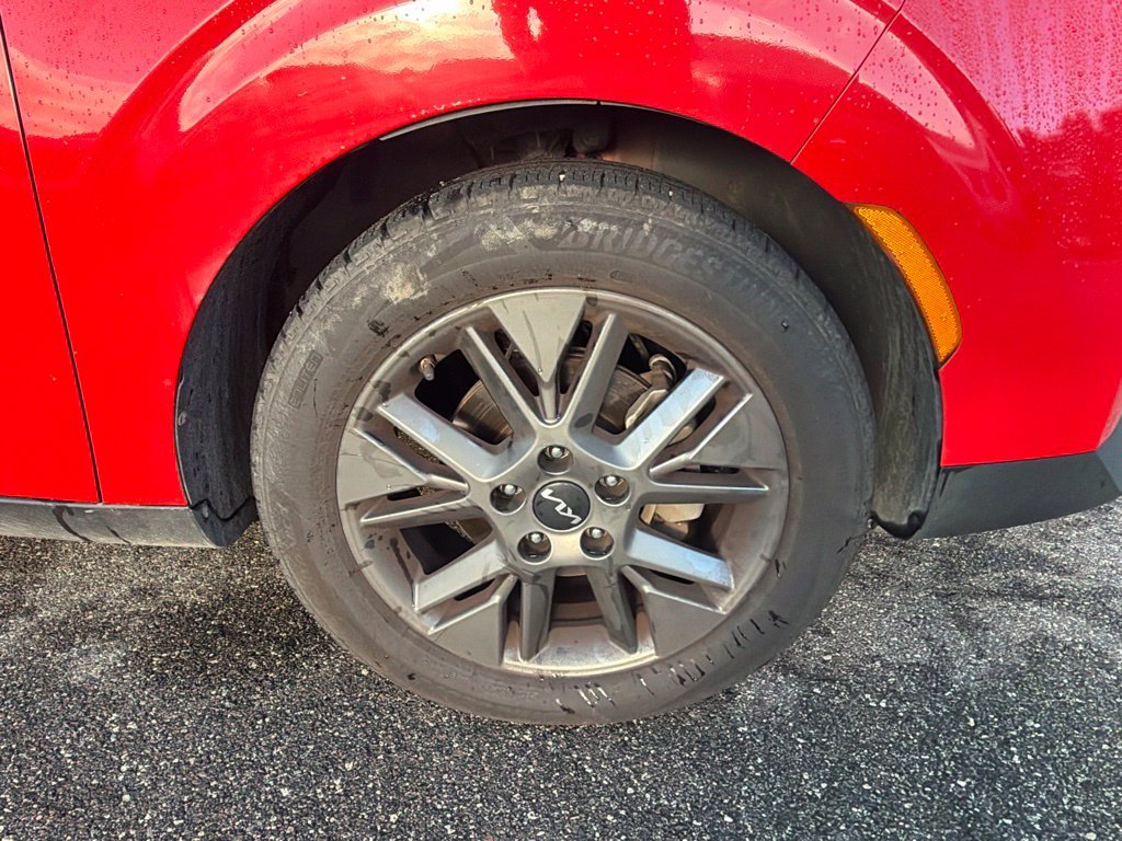 Used 2022 Inferno Red Kia EX image 25