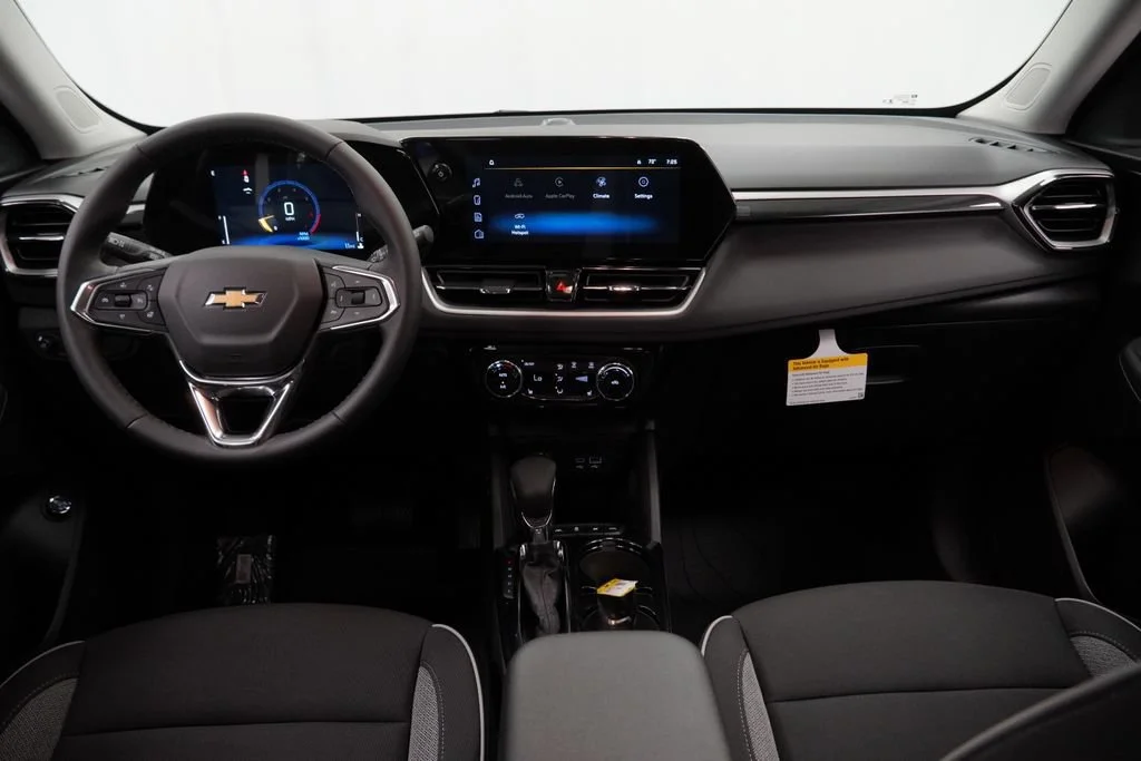 New 2026 Mosaic Black Metallic Chevrolet LT image 7