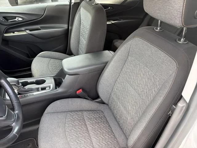 Used 2022 Silver Ice Metallic Chevrolet LT image 20