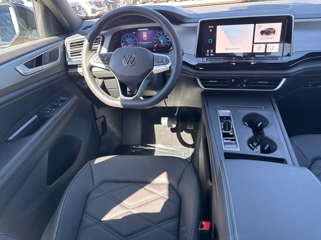 New 2026 Black Volkswagen 2.0T SE image 15
