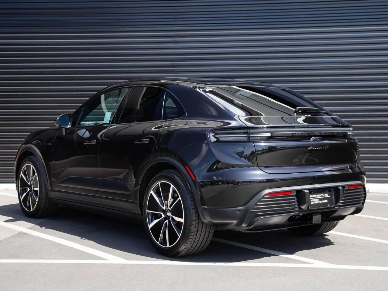 Used 2025 Black Porsche 4S image 3