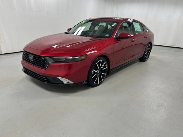 Used 2024 Red Honda Touring image 2