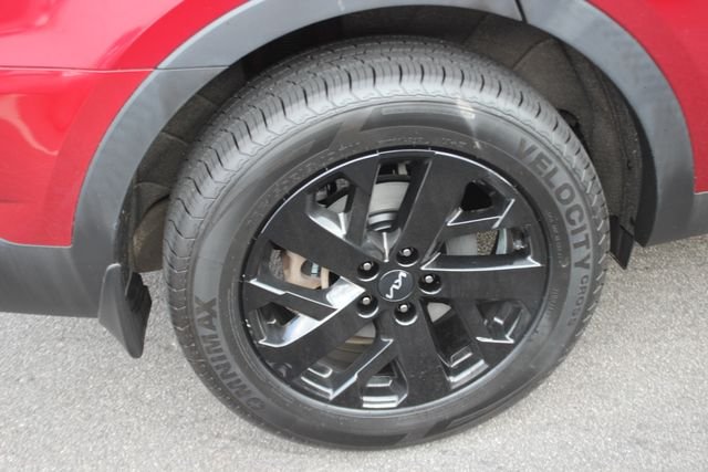 Used 2022 Red Kia S image 38