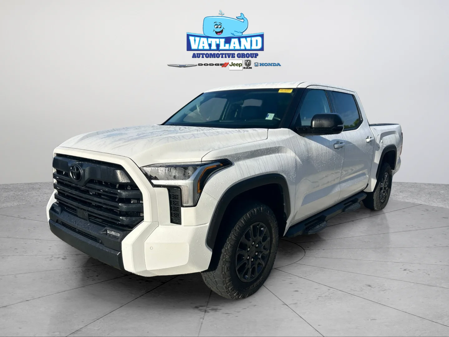 Used 2024 Ice Toyota SR5 image 20