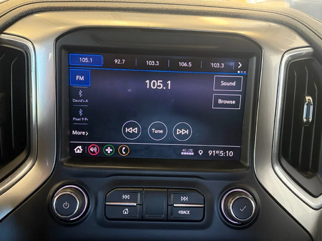 Used 2020 NORTHSKY BLUE METALLIC Chevrolet RST image 21
