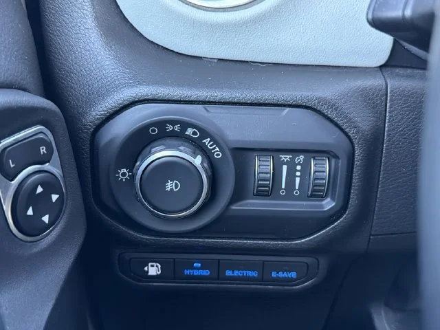 Used 2022 Gray Jeep Unlimited Sahara 4xe image 27