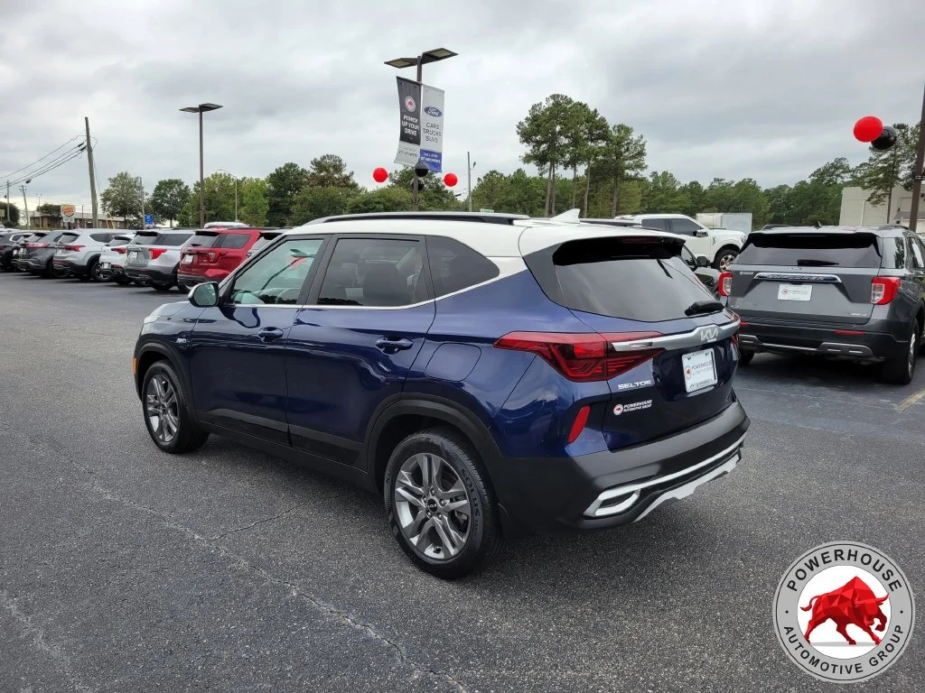 Used 2022 Blue Kia S image 3