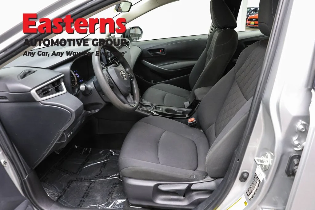 Used 2022 Silver Toyota LE image 13