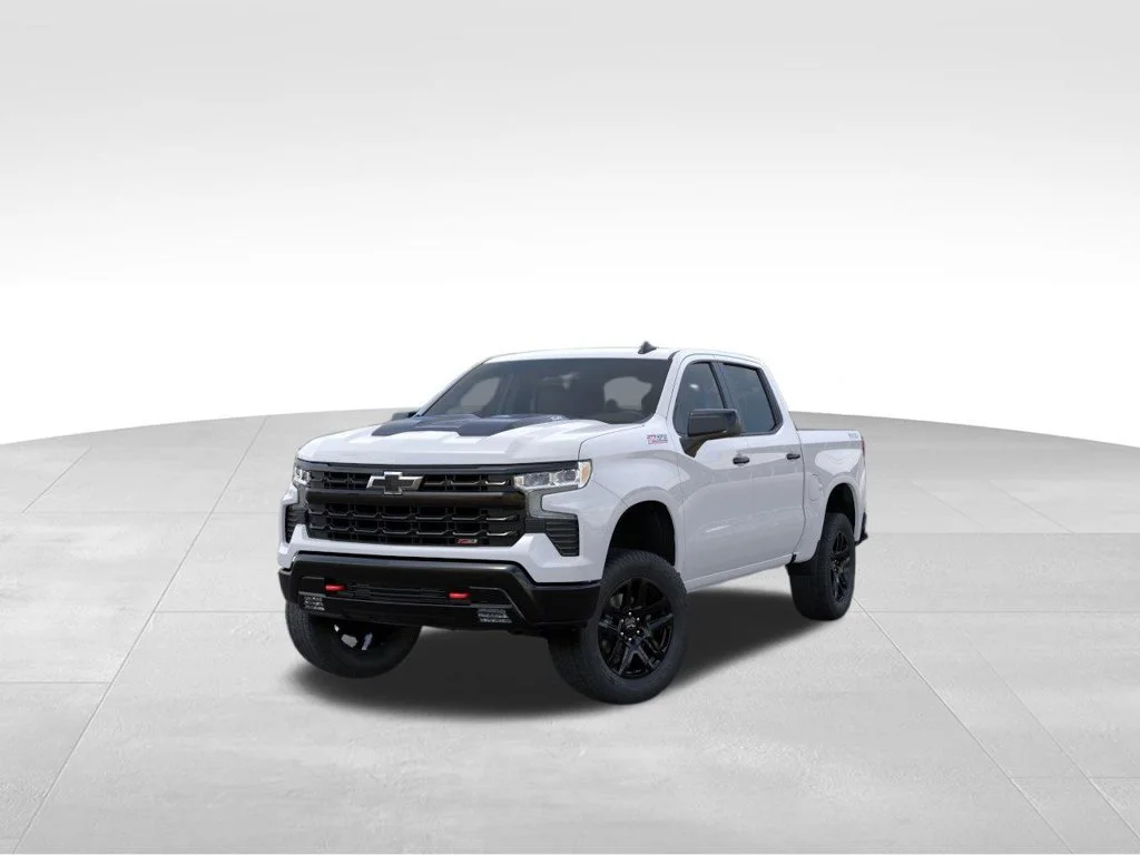 New 2026 Summit White Chevrolet LT Trail Boss image 8