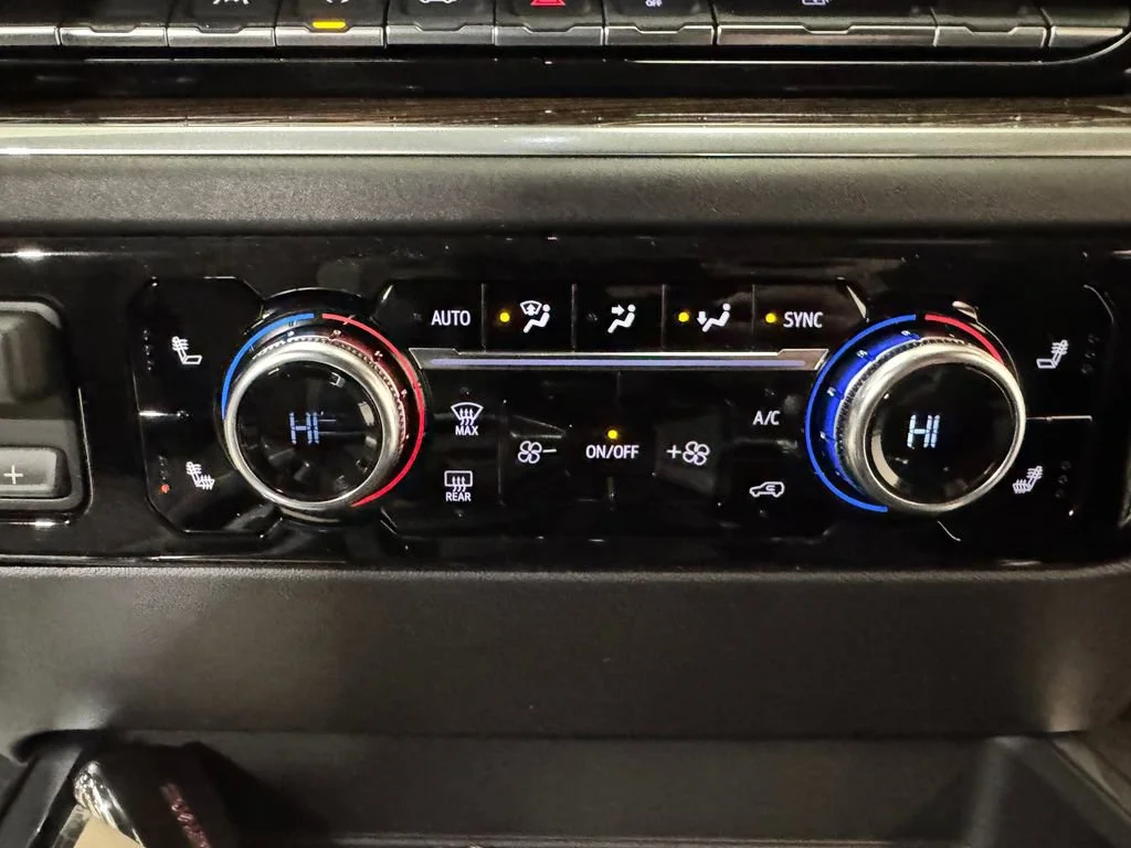 New 2026 Onyx Black GMC Elevation image 15