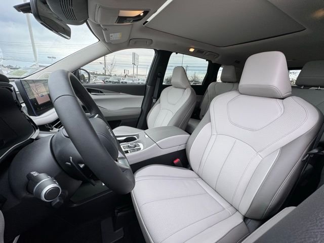 2026 INFINITI QX60 LUXE - Photo 13