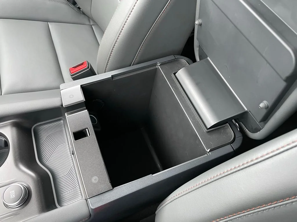 2026 Ford Explorer Active - Photo 52