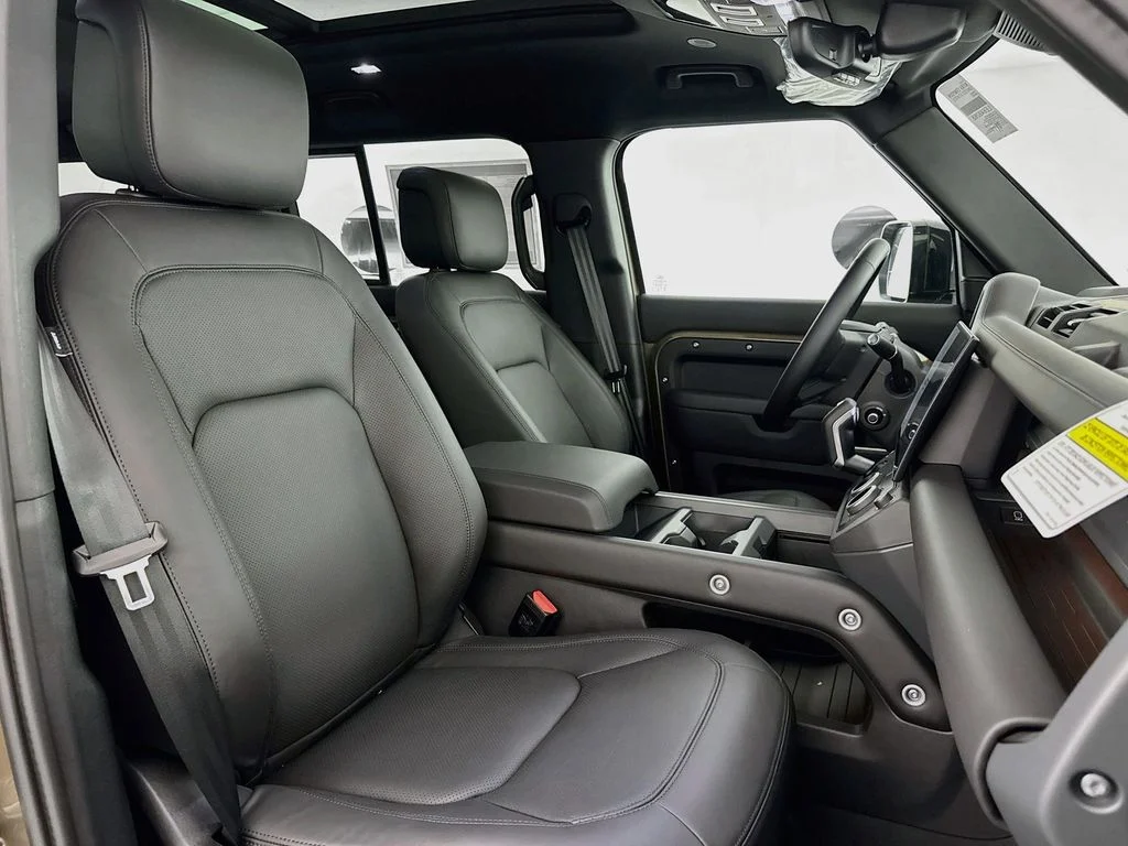 New 2026 Gondwana Stone Land Rover X-Dynamic SE image 29