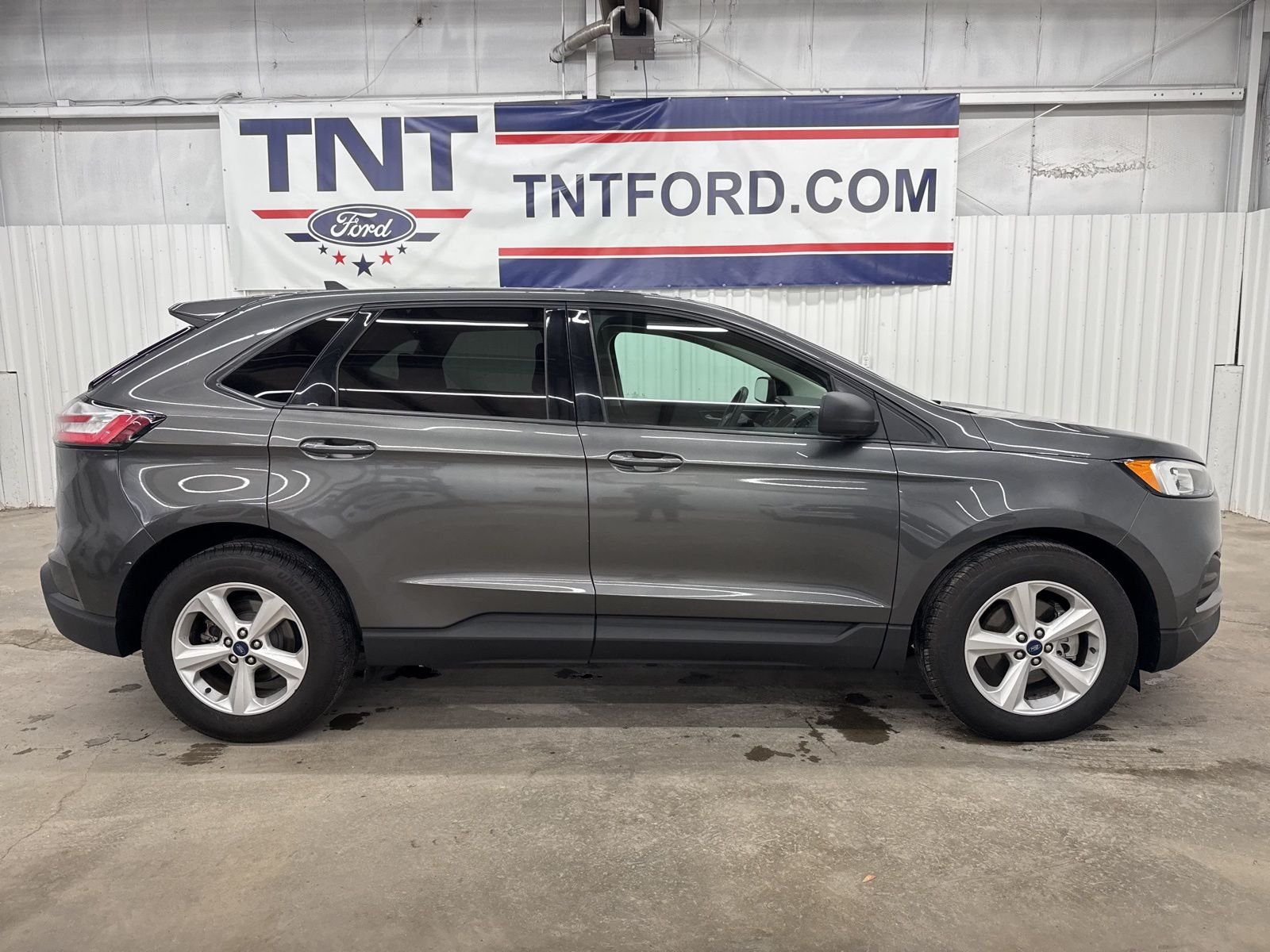 2020 Ford Edge SE