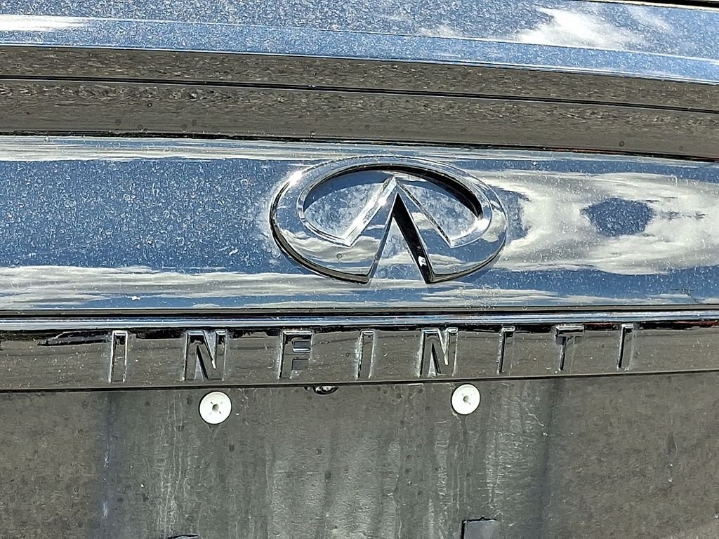 Used 2024 Black INFINITI SPORT image 9