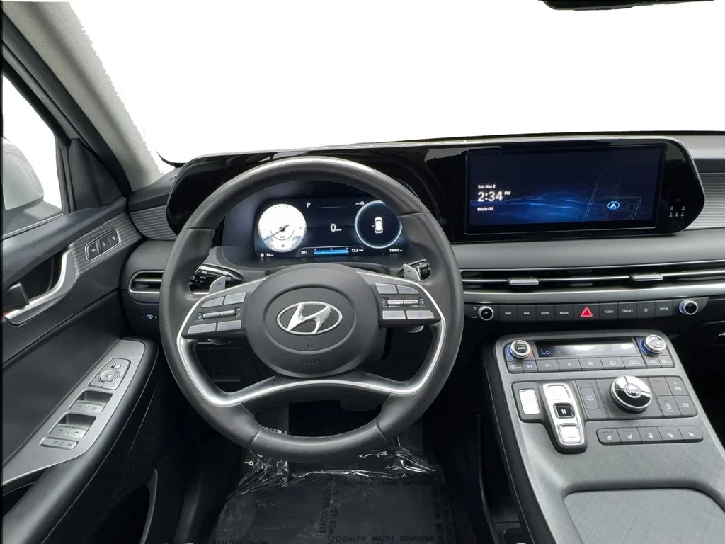 Used 2025 Silver Hyundai Limited image 38