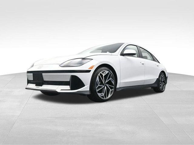 New 2025 White Hyundai SEL image 31