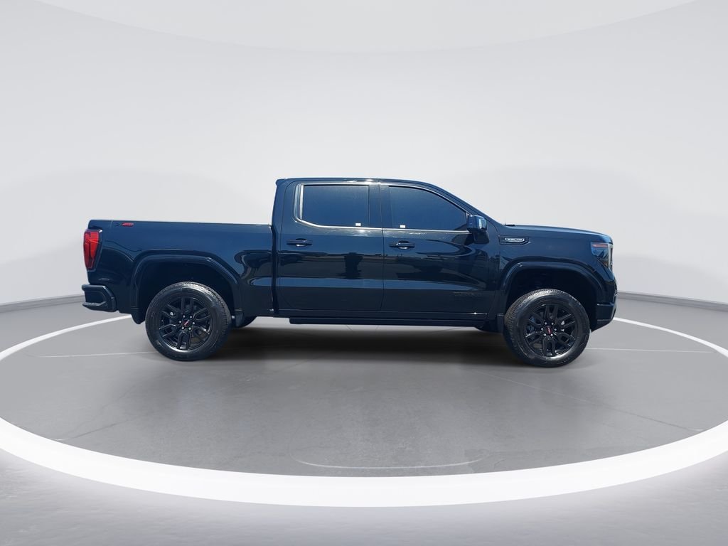 Used 2022 Black GMC Elevation image 9