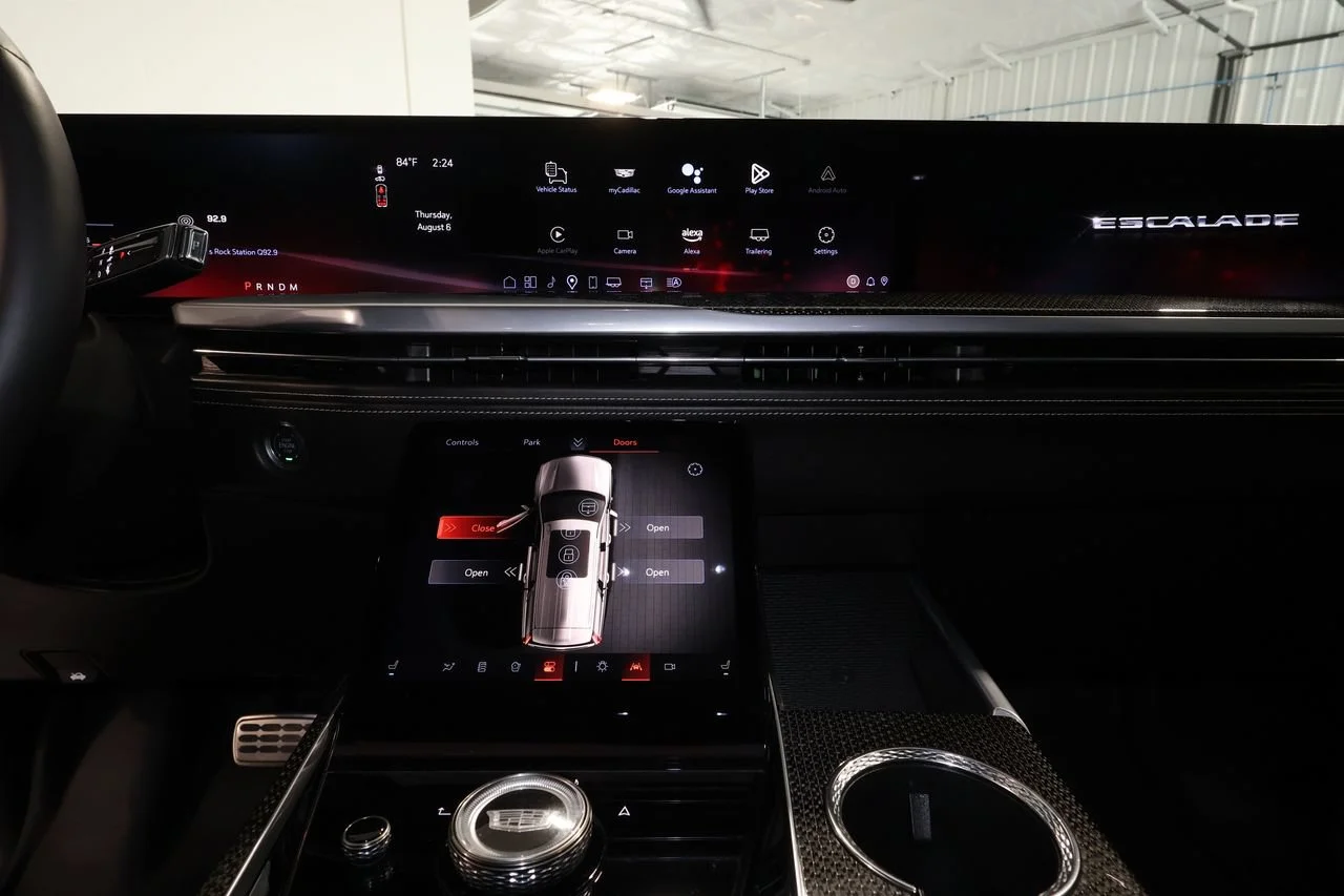 Used 2025 Crystal White Tricoat Cadillac Escalade-V ESV image 17