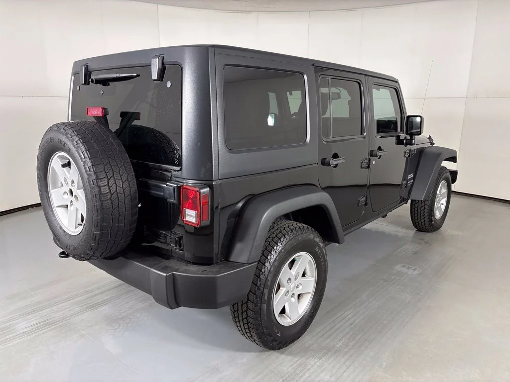 Used 2018 Black Jeep Unlimited Sport image 8