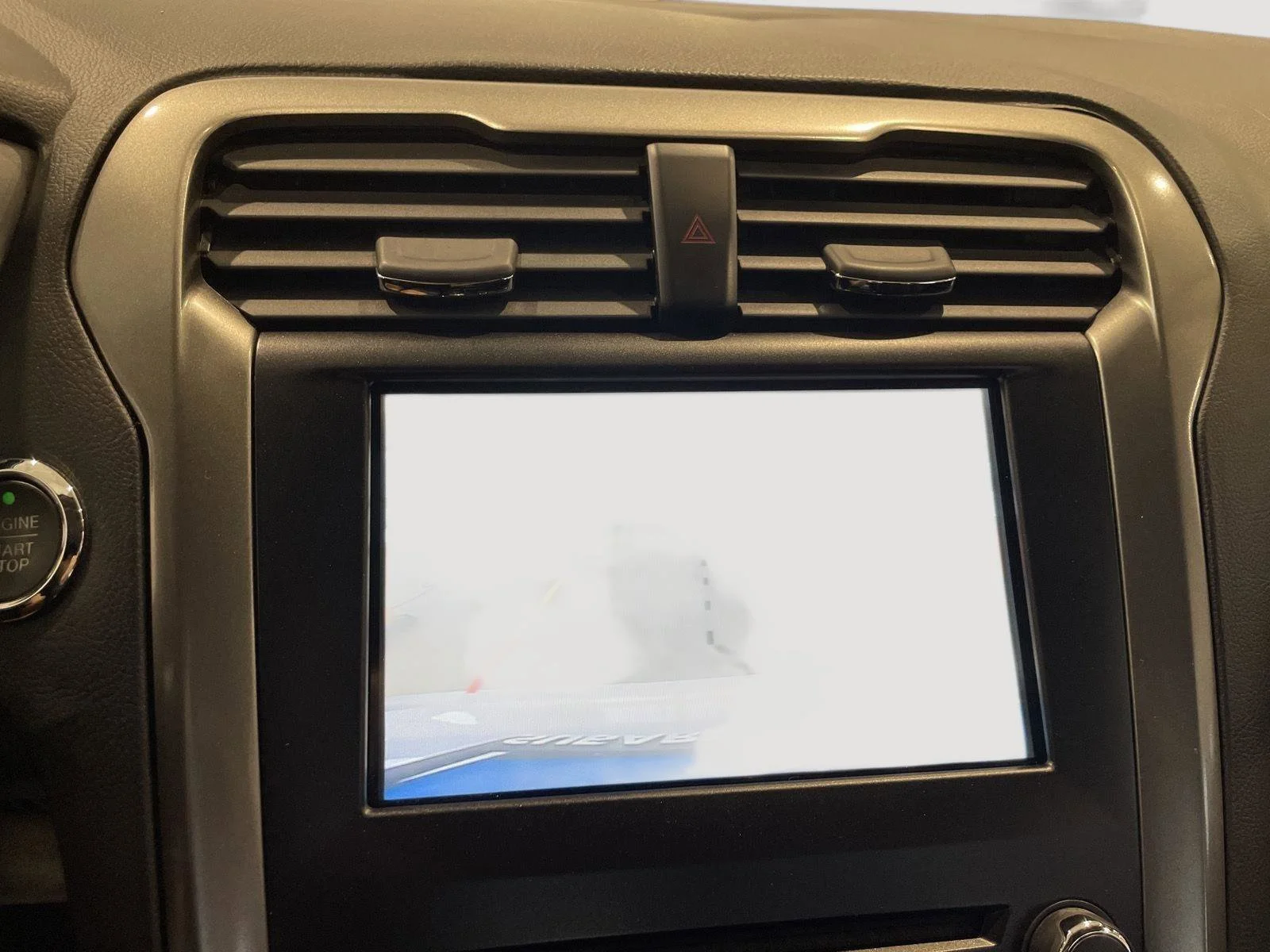 Used 2017 Oxford White Ford SE image 29