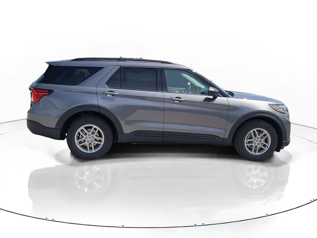 New 2026 Gray Metallic Ford Active image 4