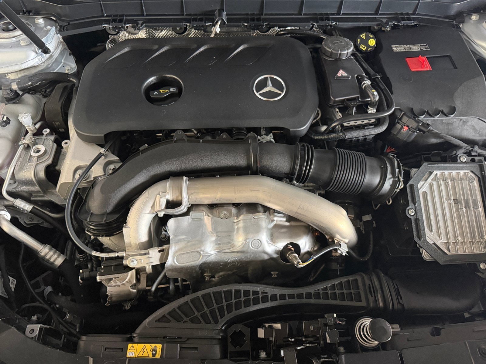 New 2026 Cirrus Silver Metallic Mercedes-Benz GLB 250 image 45