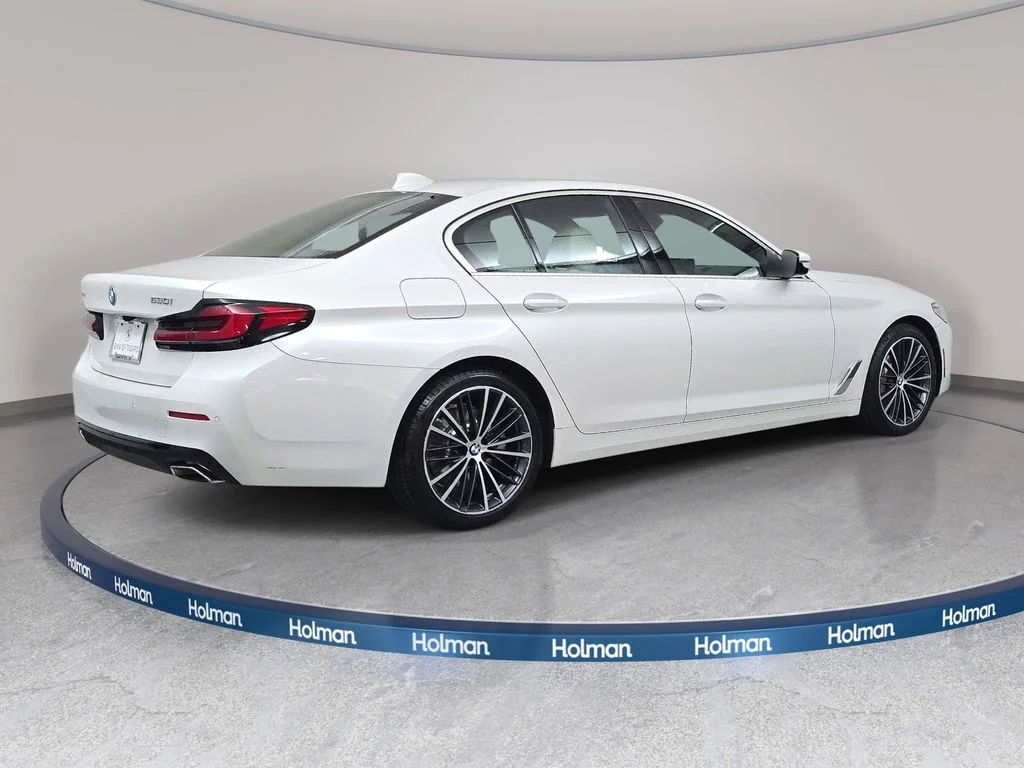 Used 2022 Mineral White Metallic BMW 530i xDrive image 5