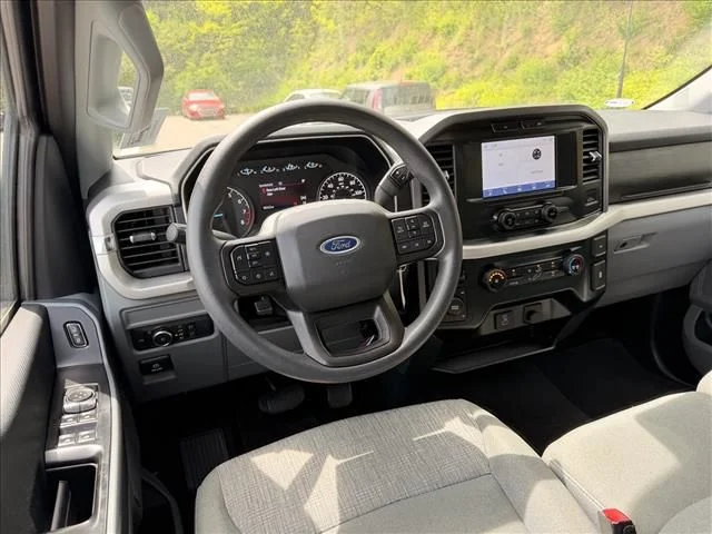 Used 2022  Ford XLT image 12
