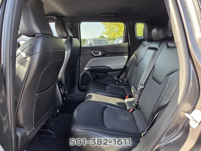 Used 2024 Baltic Gray Metallic Clearcoat JEEP LATITUDE 4X4 image 11