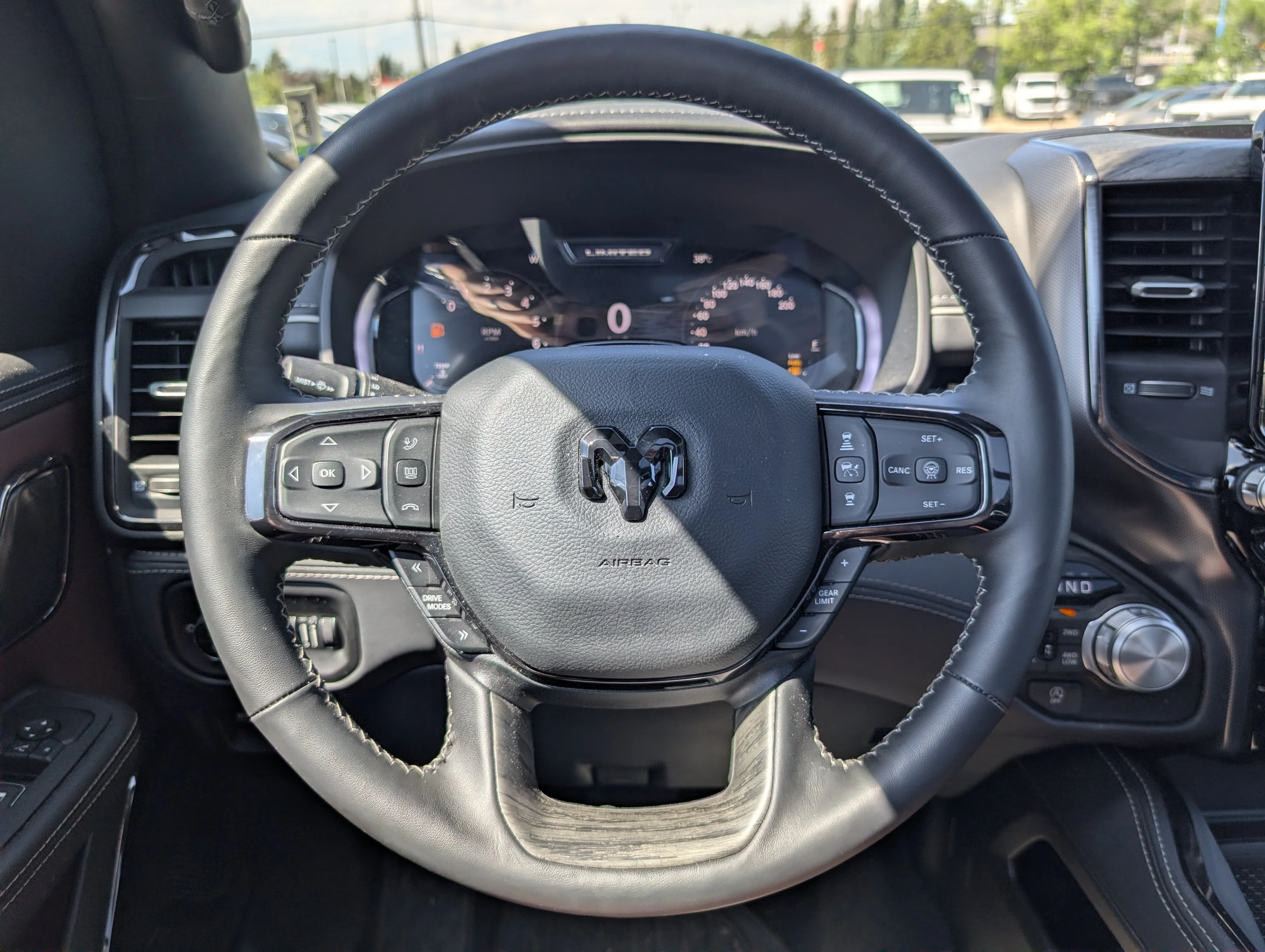 Used 2026 Diamond Black Crystal Pearl Ram Limited image 27