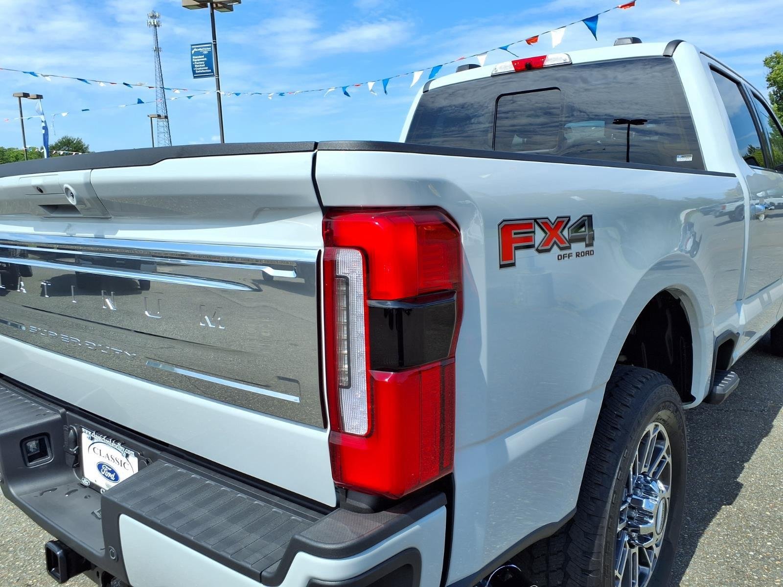 New 2026 Avalanche Ford F-250® Platinum® image 18