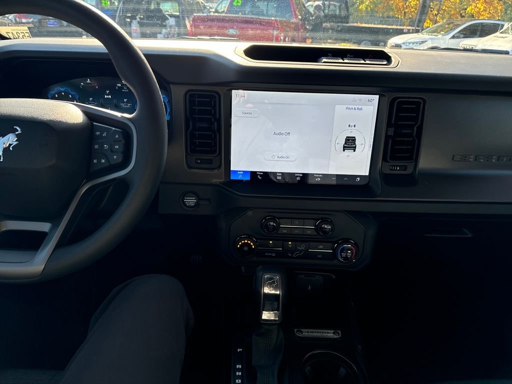 2025 Ford Bronco 4-Door Base - Photo 19
