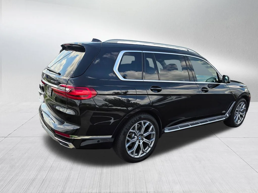Used 2020 Black BMW xDrive40i image 5