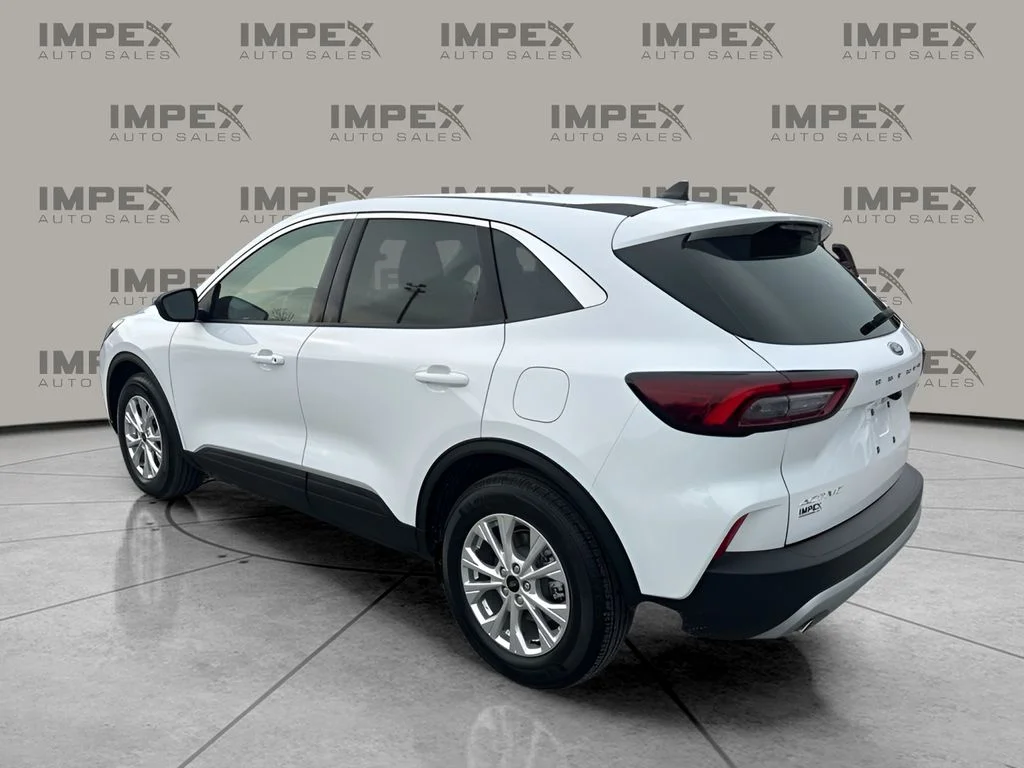 Used 2024 White Ford Active image 3