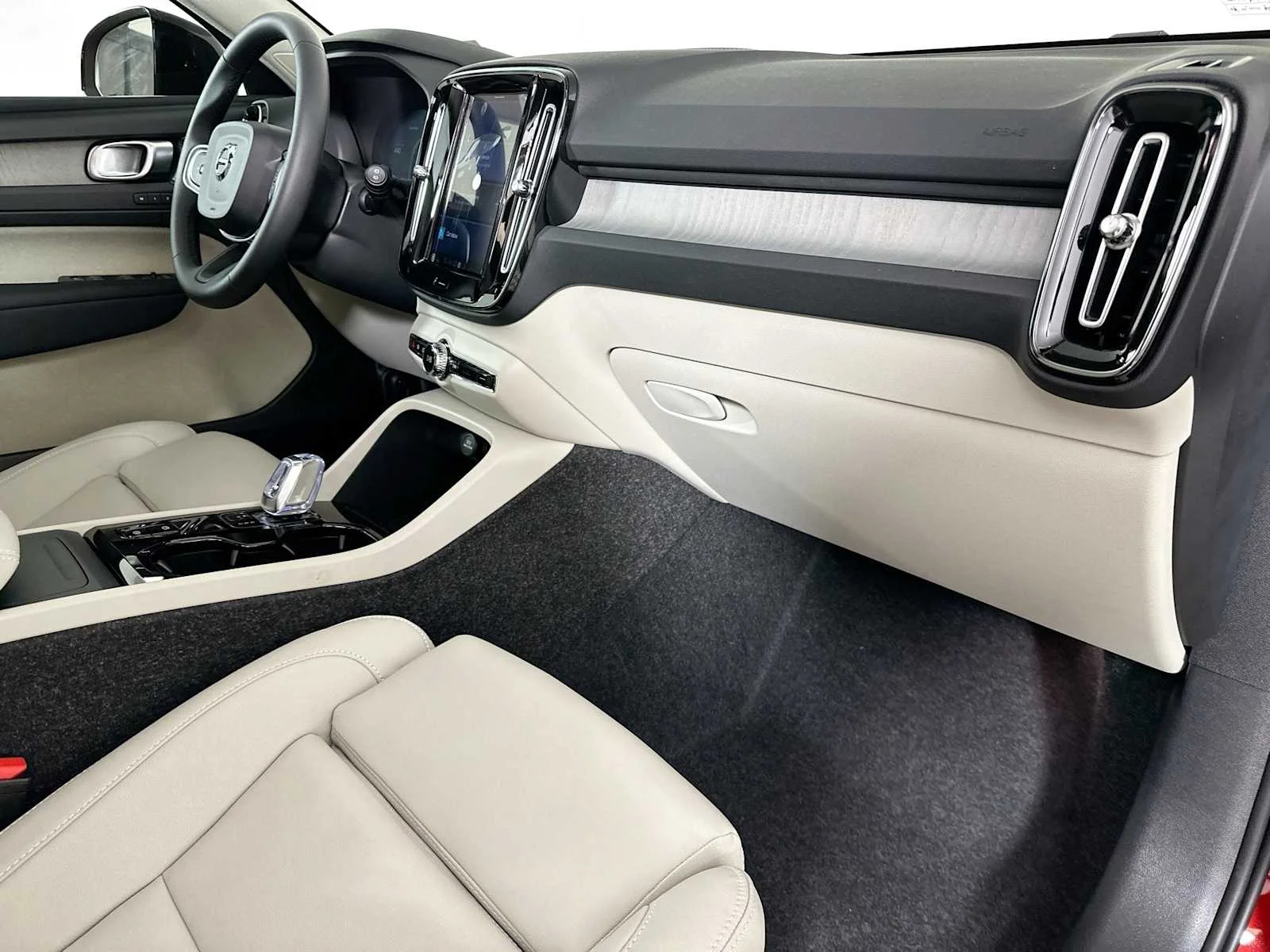 2025 Volvo XC40 Ultra - Photo 27