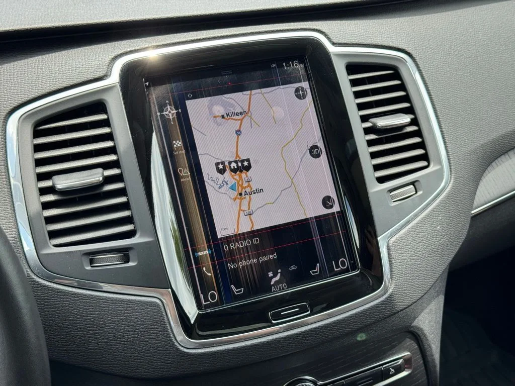 Used 2020 Gray Volvo T6 Momentum image 25