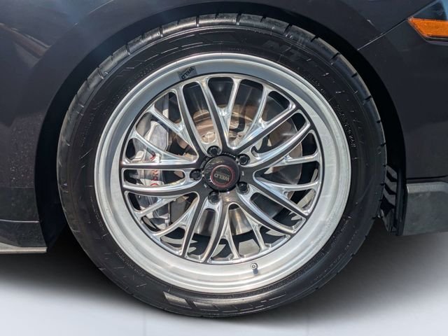Used 2022 Purple Ford Mach 1 image 11