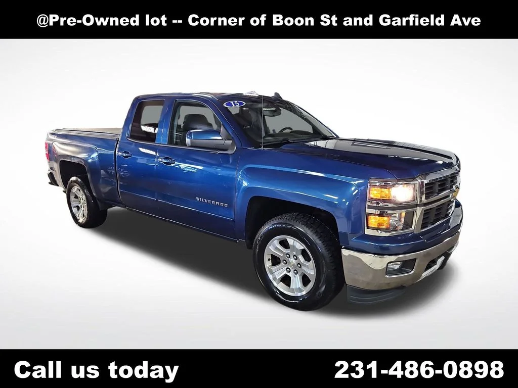Used 2015 Blue Chevrolet LT image 7