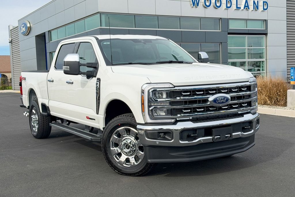 New 2026 Star White Metallic Tri-Coat Ford F-250® Lariat® image 1