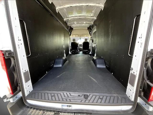 New 2026 Oxford White Ford Cargo Van image 64