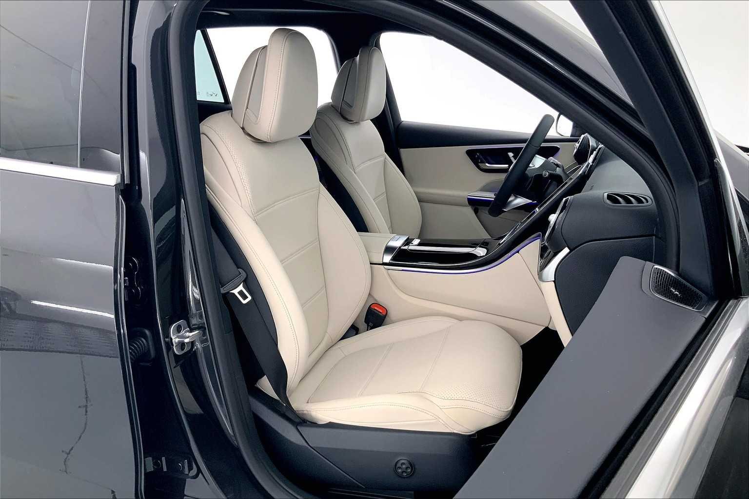 New 2026 Graphite Grey Metallic Mercedes-Benz GLC 300 image 14