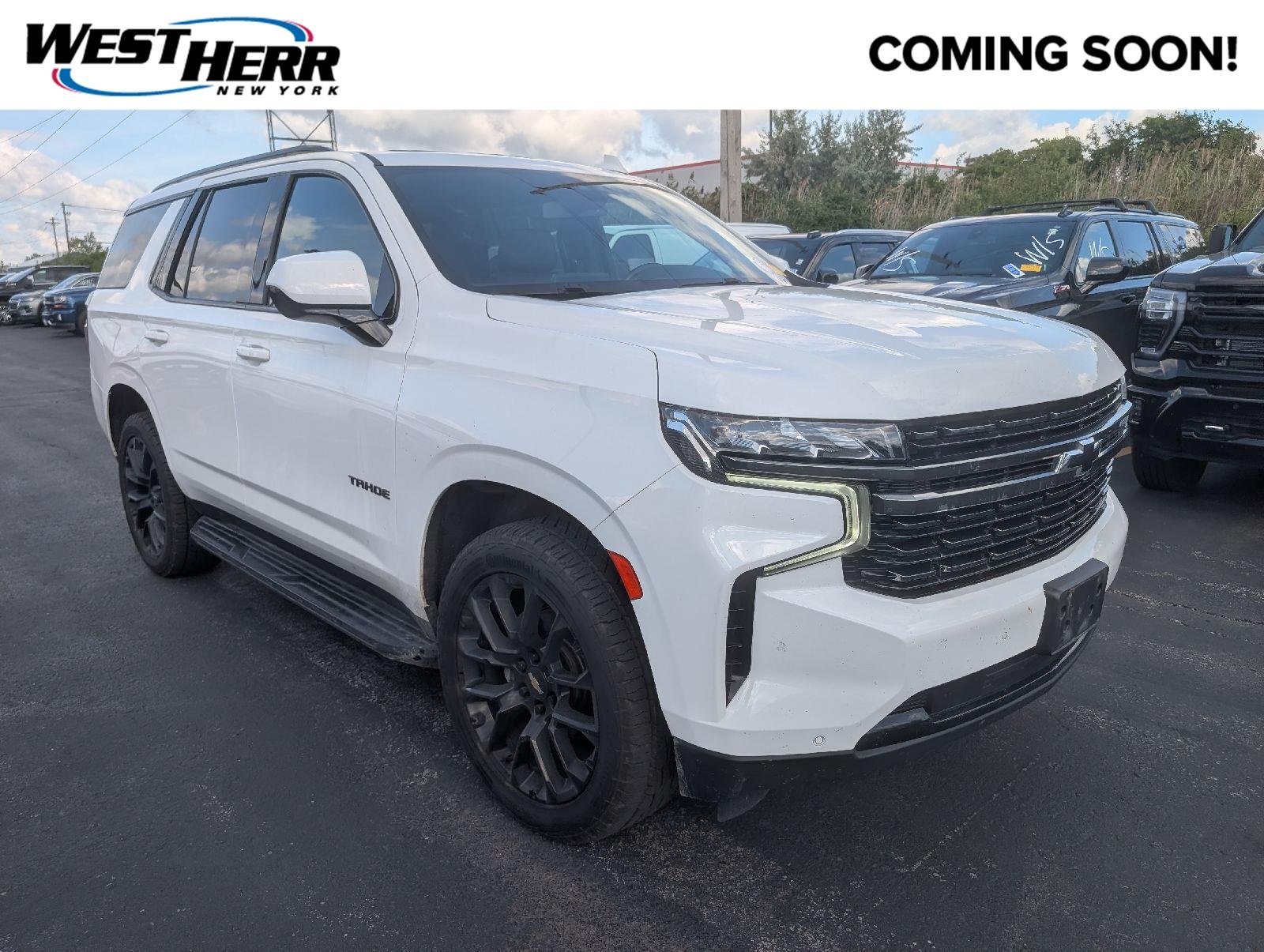 Used 2022 Summit White Chevrolet RST image 1
