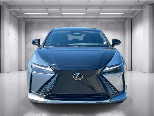 Used 2023 Blue Lexus 450e Premium image 8