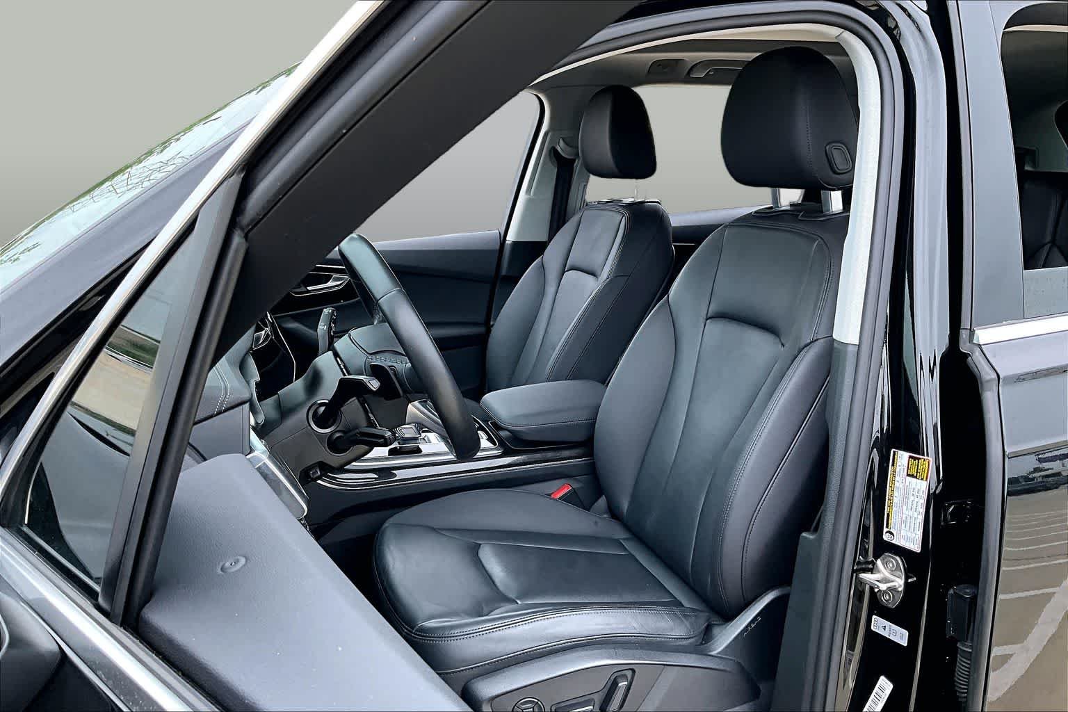 Used 2023 Mythos Black Metallic Audi Premium image 8