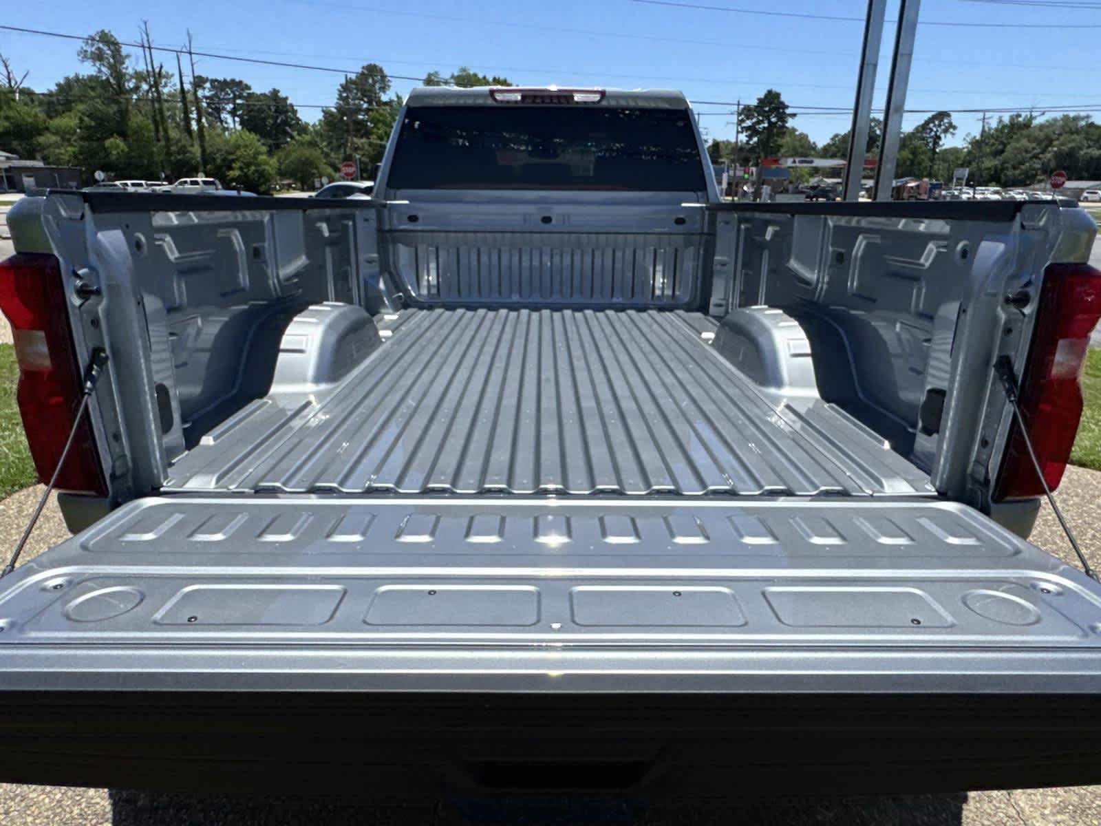 2026 Chevrolet Silverado 3500 HD LT - Photo 7