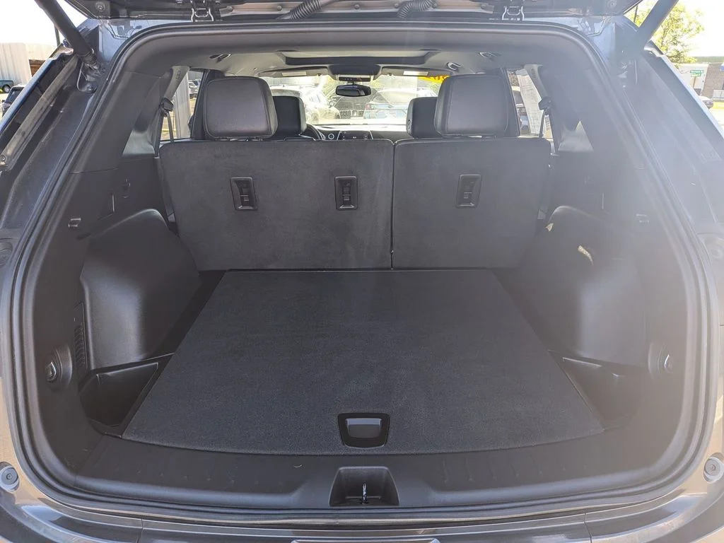 Used 2022 Iron Gray Metallic Chevrolet Premier image 6