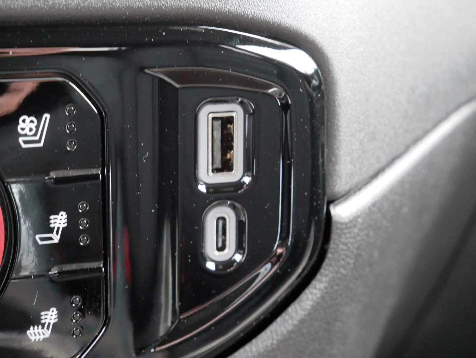 2025 GMC Sierra 2500HD SLT - Photo 13