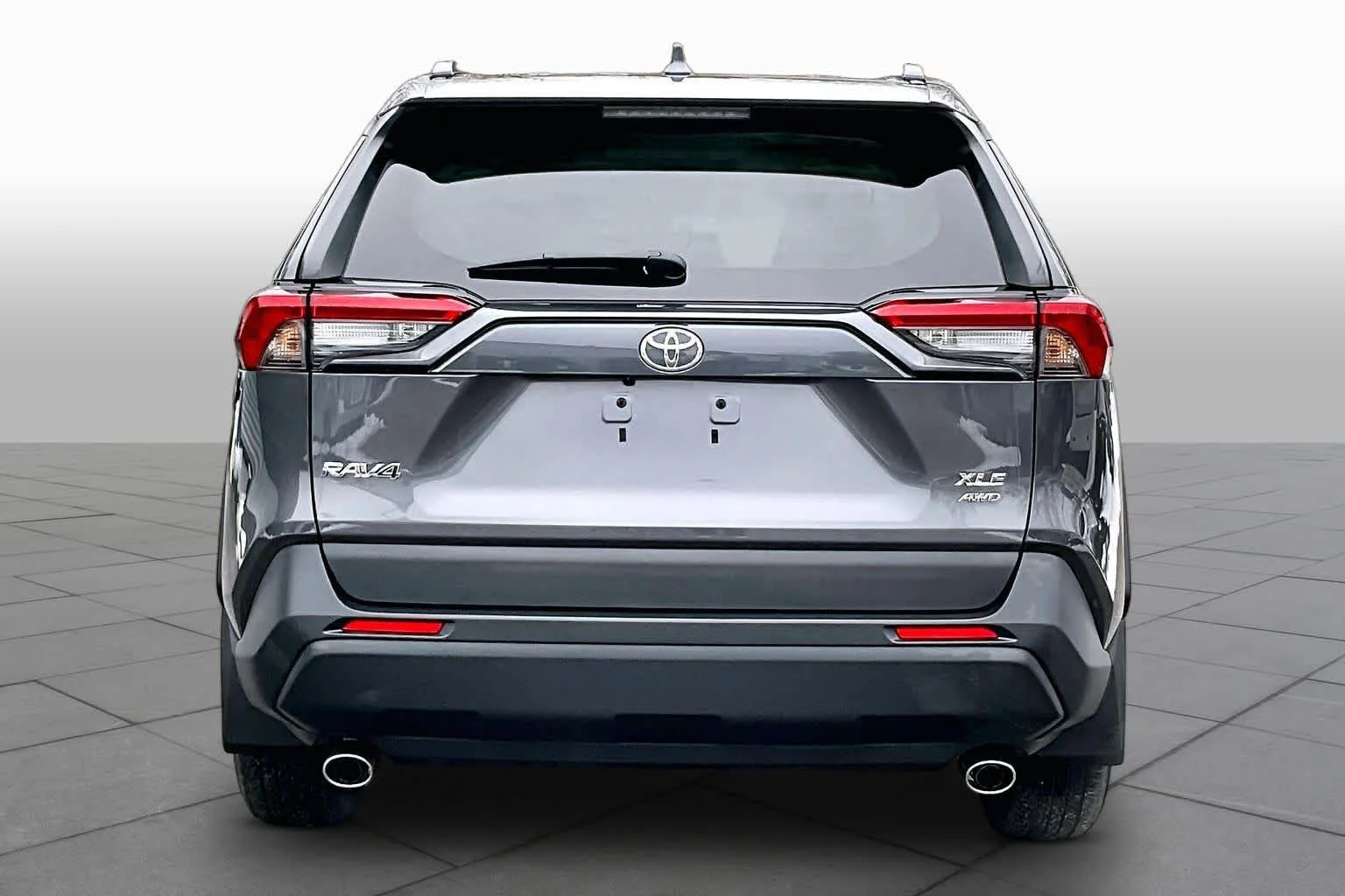 Certified Used 2021 Magnetic Gray Metallic Toyota XLE image 5