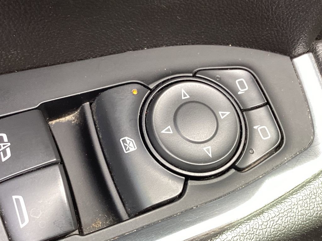 Used 2023 Summit White Chevrolet RST image 46